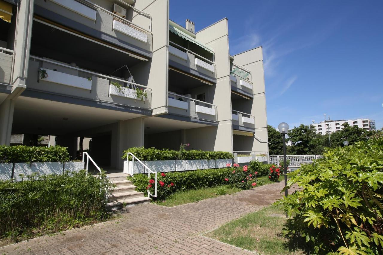 Residence Le Palme Montesilvano Marina Extérieur photo