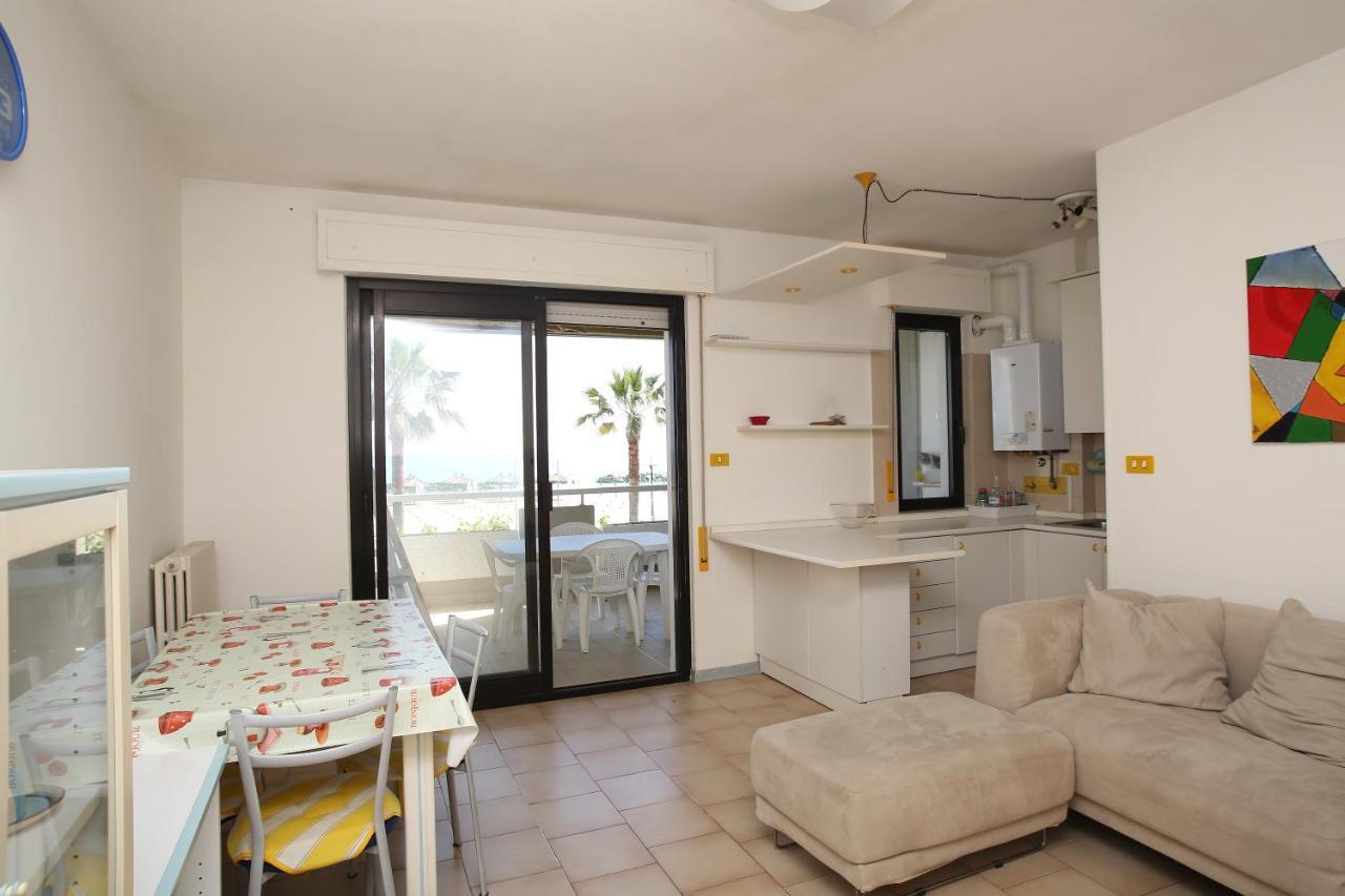 Residence Le Palme Montesilvano Marina Extérieur photo